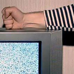 Что делать если Триколор показывает изображение чёрно-белым цветом