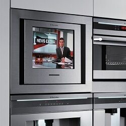 Как выбрать телевизор на кухню